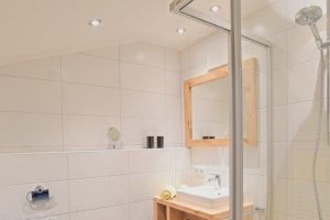 Ferienwohnung 4 - Badezimmer