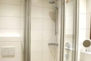 DU/WC 