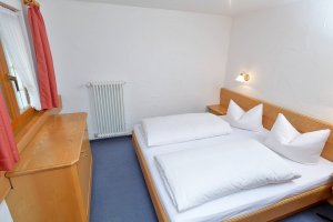 Ferienwohnung 4 - Schlafzimmer